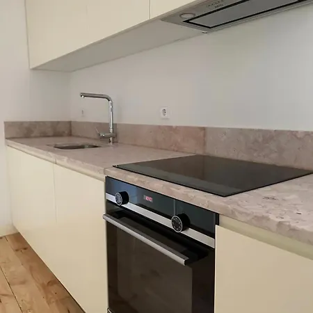 Private In Baixa With Balcony *